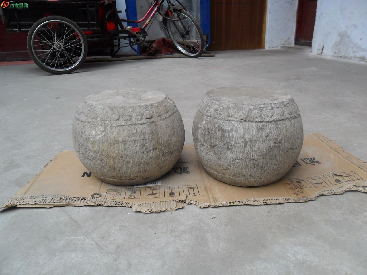 一对明清代石鼓