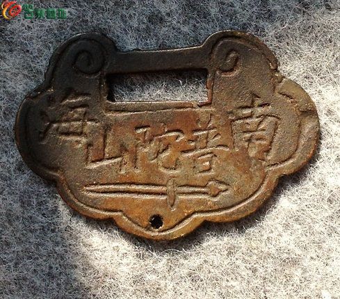 AQAAAFYg_XCIM960AAE8jlTM-6kAAA4yQDNbgQAATym802.jpg