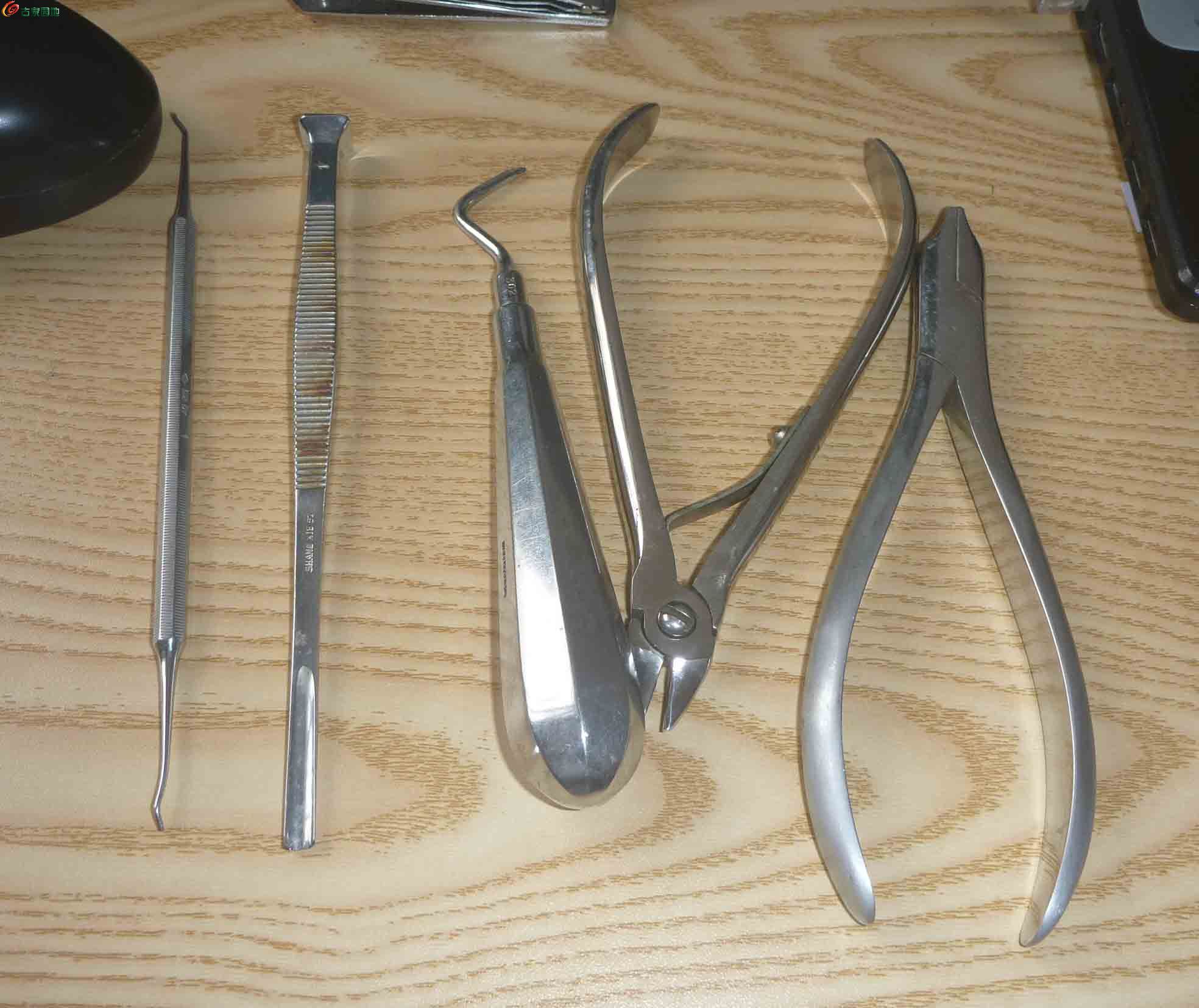 老牙医的工具一套,这些工具用于雕刻或做手工都不错