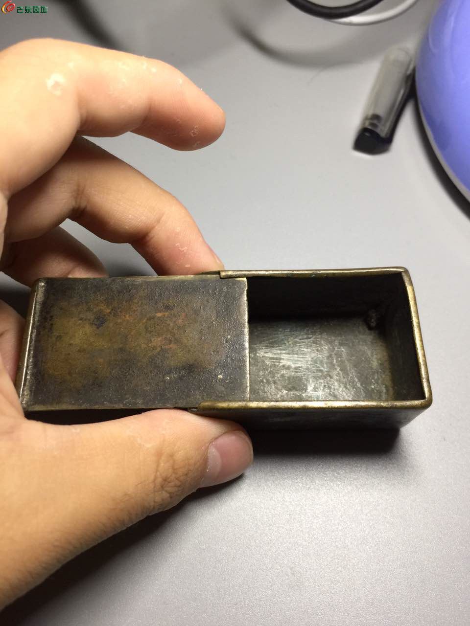 漂亮的铜烟膏盒