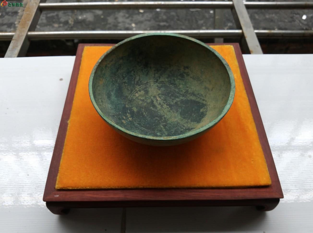 宋代铜碗图片