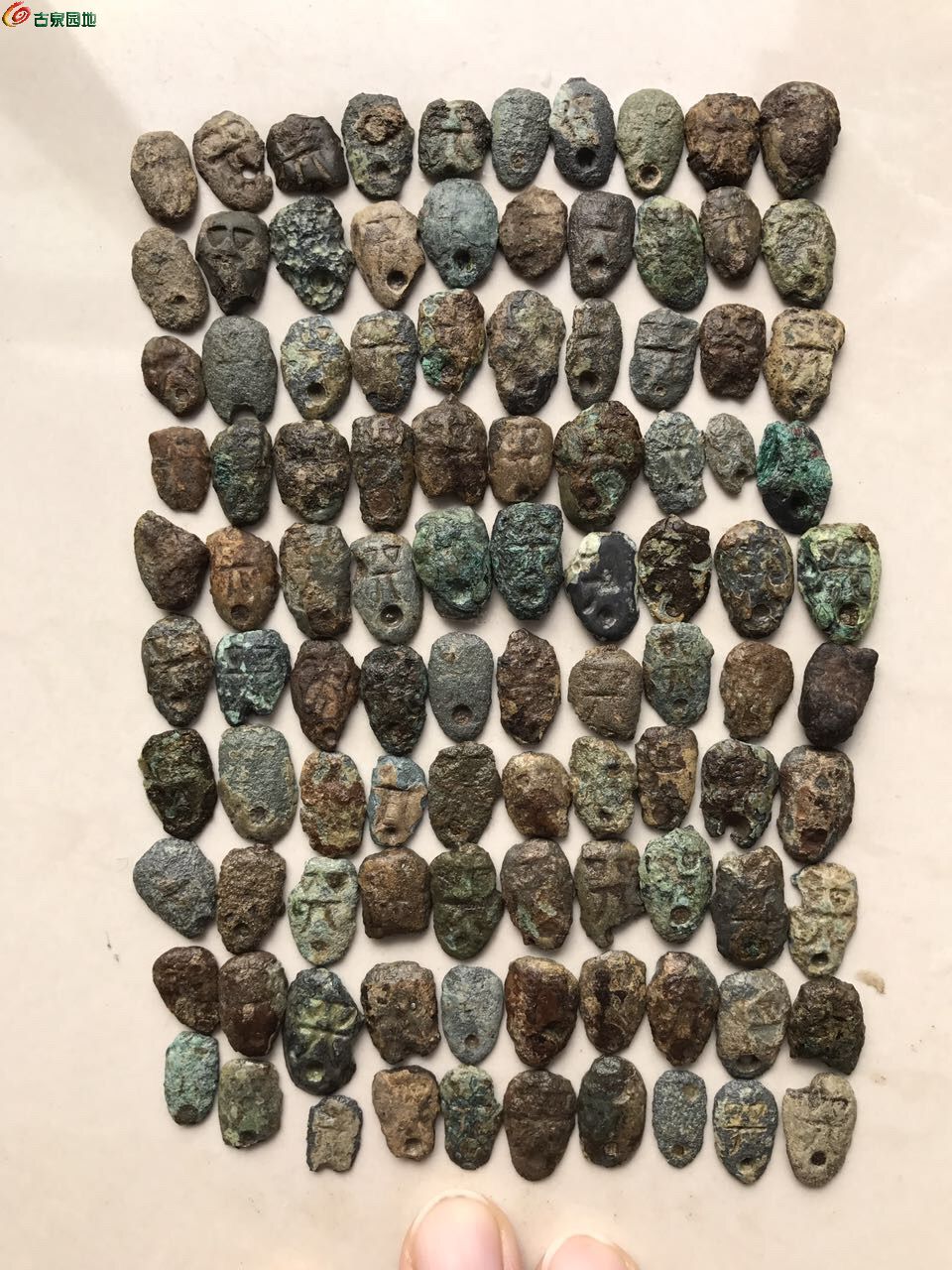 战国早期楚国青铜货币:蚁鼻钱158个