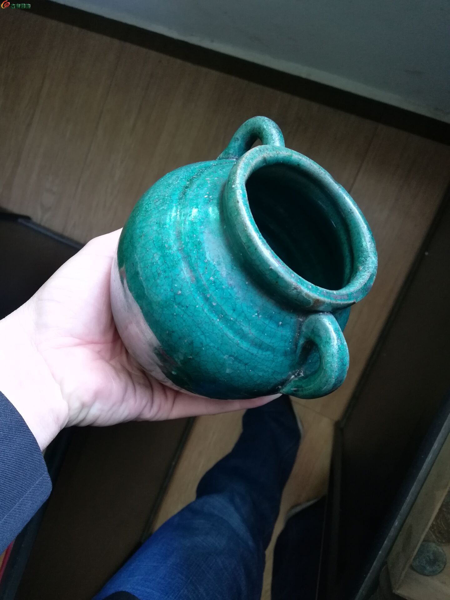 漂亮发色清代华宁窑漂亮双耳系绿釉小罐一个