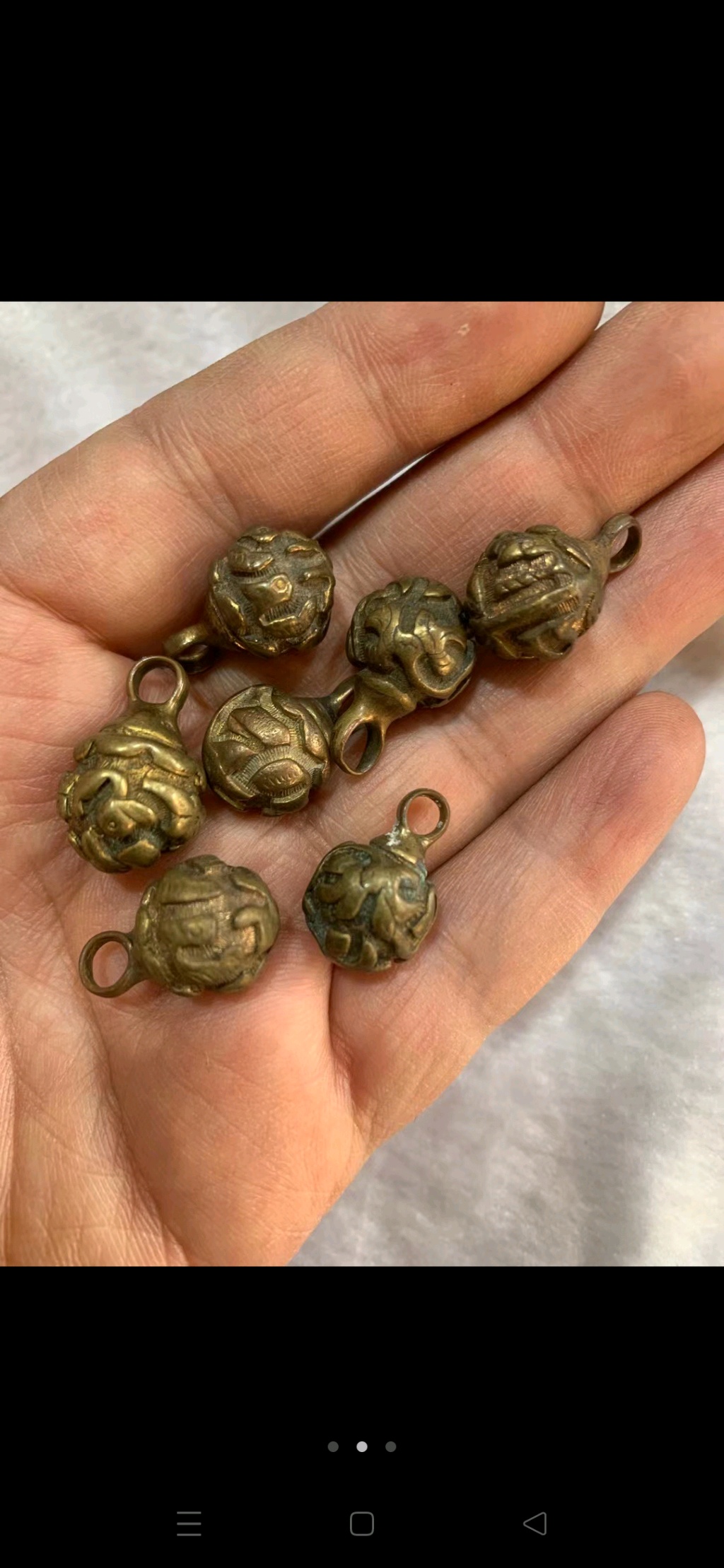 清代花卉鎏金扣子7颗, - 佛像铜器杂件 - 古泉社区