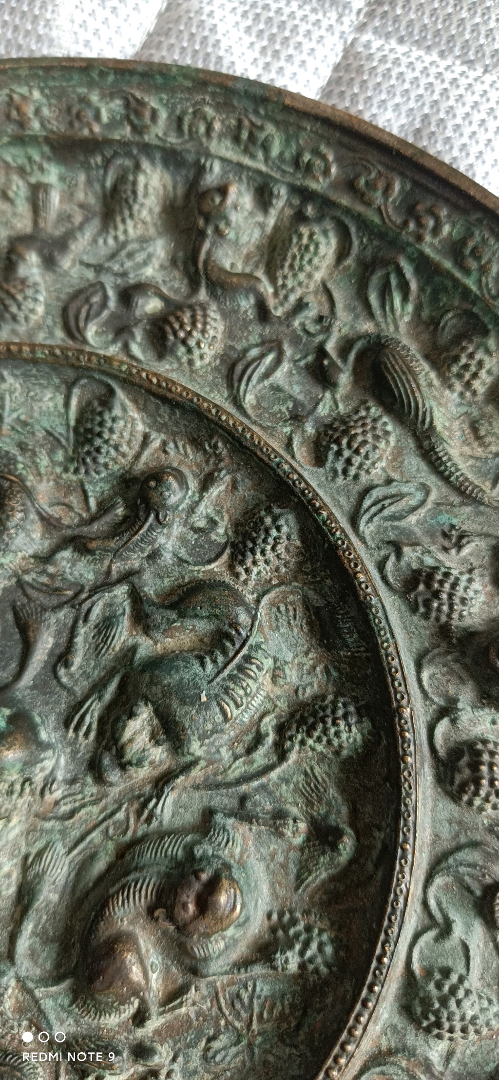 红玛瑙铜镜图片